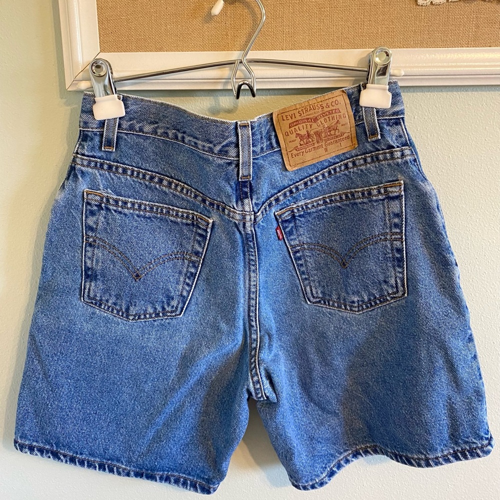 Levi’s Denim Dad Shorts- Junior’s Size 7- Women’s Size 6